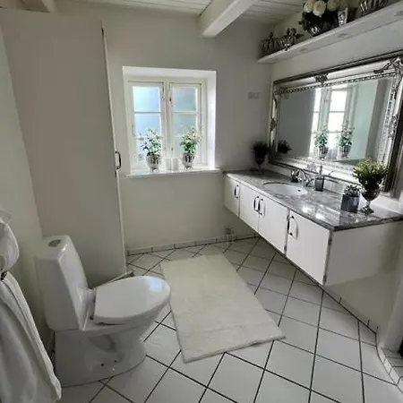 Villaer Romantisk Bondehus *